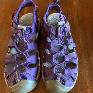 Keen Waterproof Whisper Sandals, size 7.5
